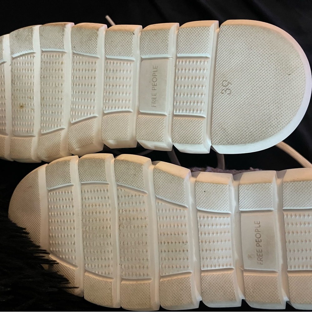 Free People sneaker - Picture 5 of 8